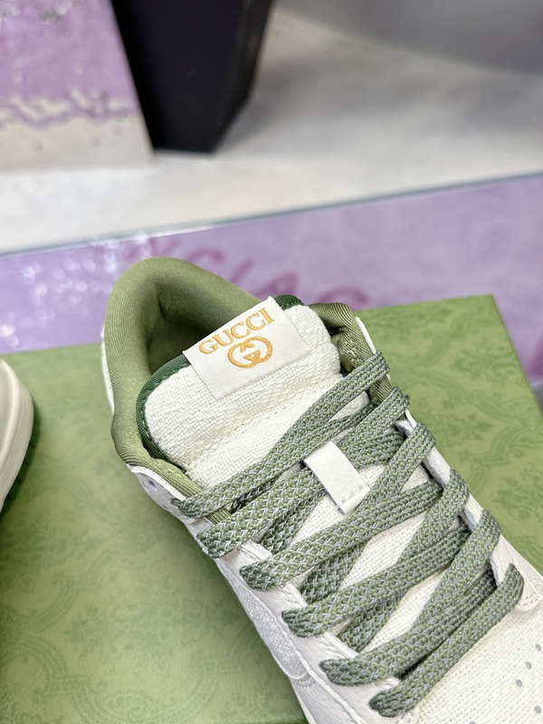 ナイキ靴素材ディテール